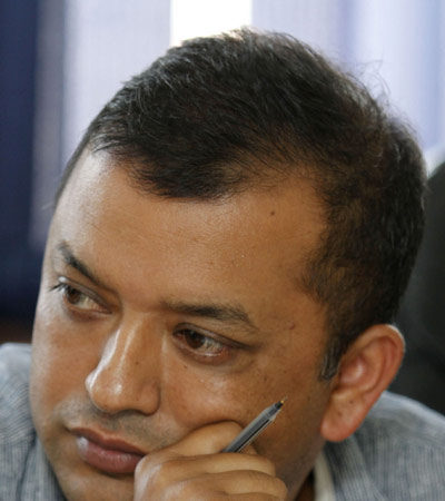 जो चोर उसकै ठूलो स्वर-गगन थापा