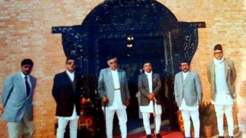 लेखेर ठिक गरे कि बेठिक, तर लेखें !