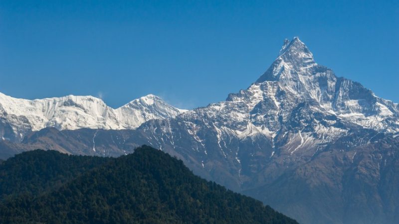 माछापुच्छ्रेलाई कुमारी रहन दिने कि नदिने ?