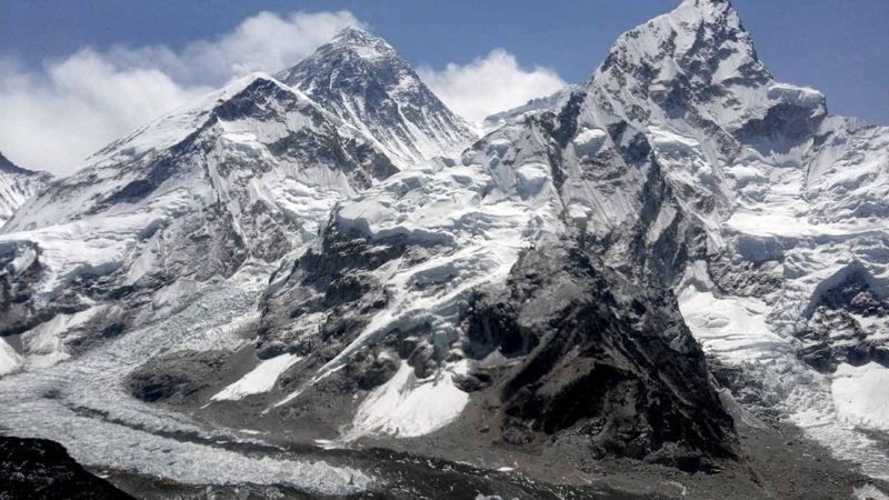 दशैंमा सगरमाथाको पदयात्रा