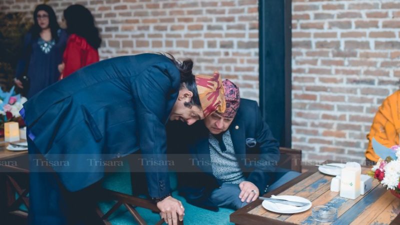 पूर्वराजा ज्ञानेन्द्र परिवार सहित पुगे रेस्टुरेन्ट,तस्वीरमा देखियो पारिवारिक प्रेम