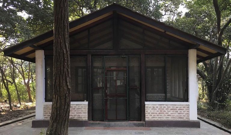 ध्रुवस्थलिका बाँदर र २१ तोपको सलामी