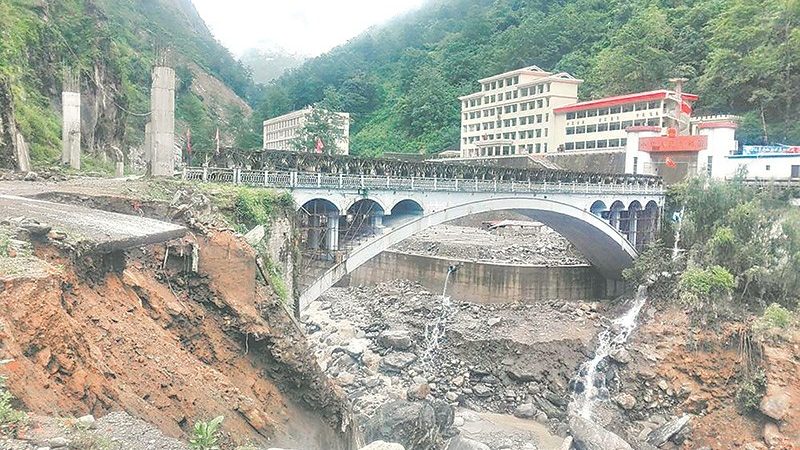 तातोपानी नाकाबाट रु ५३ लाख राजश्व सङ्कलन
