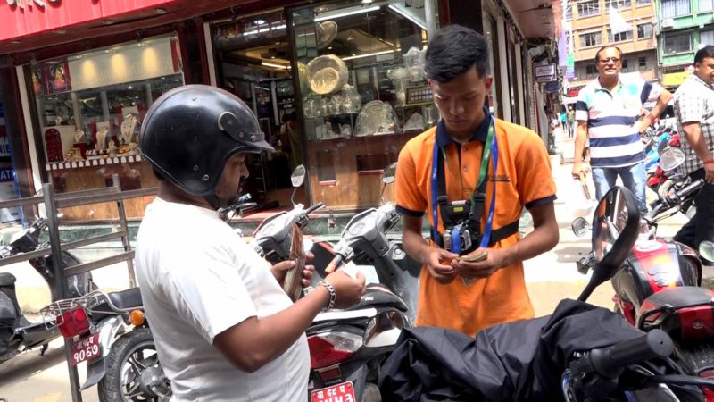 स्मार्ट पार्किङ्ग : नियम विपरित बिना प्रतिष्पर्धा करोडौंको ठेक्का