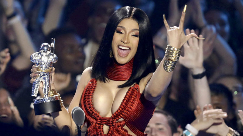 Cardi B accepts the best hip hop award for "Money" at the MTV Video Music Awards at the Prudential Center on Monday, Aug. 26, 2019, in Newark, N.J. AP/RSS.