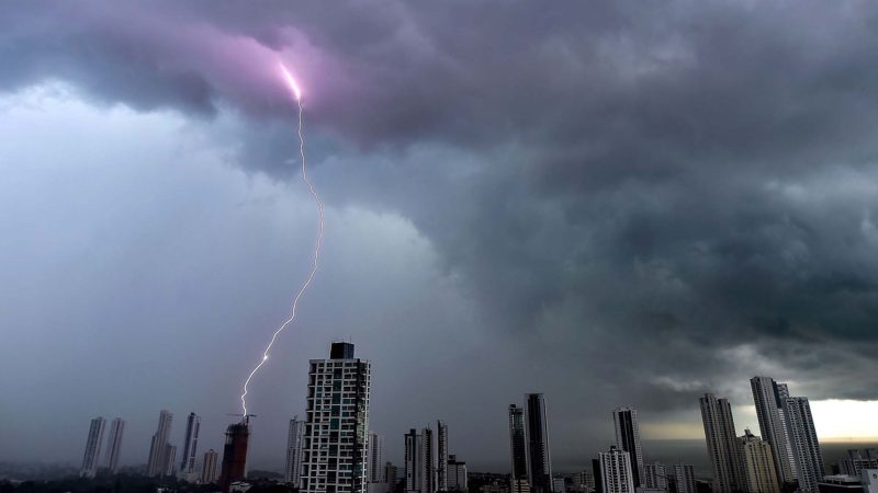 Lightning strikes during a thunderstorm in Panama City on September 04, 2019. Photo/RSS