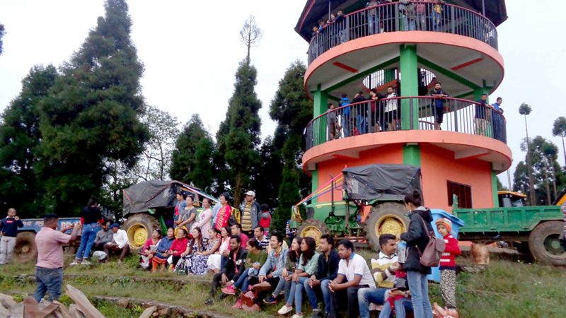 गर्मी छल्दै, सूर्योदय हेर्दै