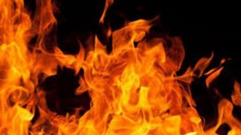 वडा कार्यालय र प्रवक्ताको गाडीमा आगजनी
