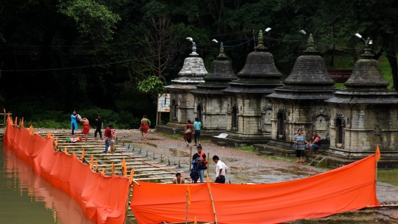 गोदावरीमा कुण्ड र धर्मशाला बन्दै