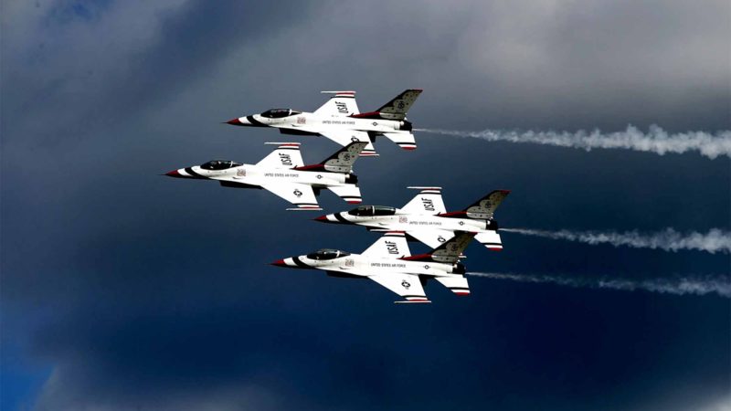 (191020) -- HOUSTON, Oct. 20, 2019 (Xinhua) -- Aircraft of the U.S. Air Force Thunderbirds perform aerobatics during the annual Wings Over Houston Airshow at the Ellington Airport in the U.S. state of Texas on Oct. 19, 2019. The annual airshow kicked off at the Ellington Airport Saturday. (Xinhua/Song Qiong)