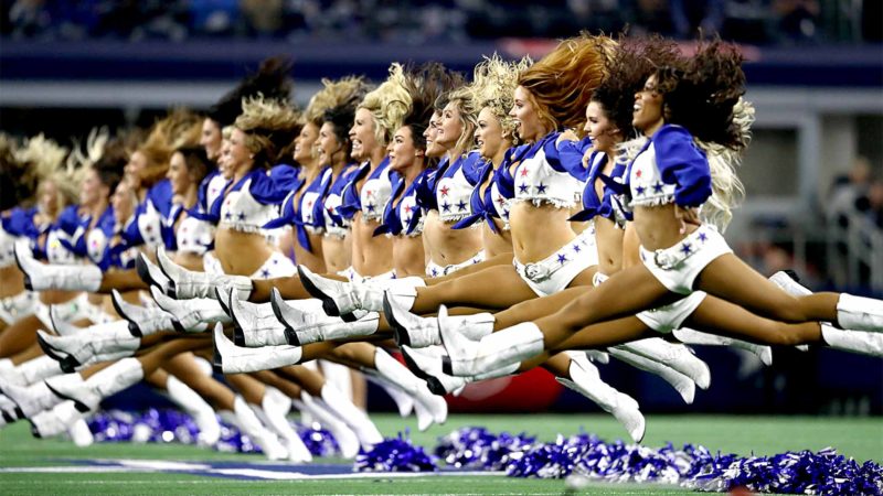ARLINGTON, TEXAS - NOVEMBER 28: The Dallas Cowboys Cheerleaders jump while performing at AT&T Stadium on November 28, 2019 in Arlington, Texas.   AFP /RSS.