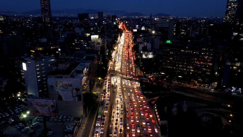 Aerial view of peak hours in Mexico City on November 20, 2019. - In 2018, the number of car accidents in 2018 in Mexico City's urban and peri-urban areas reached 365,167, according to data provided by INEGI (National Institute of Statistics and Geography), which left 4,227 dead and 89,191 injured. (Photo by Pedro PARDO / AFP)
