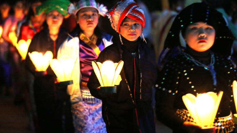 People take part in the celebration of the Tazaungdaing festival in Kalaw Township, Shan state of Myanmar, Nov. 12, 2019. Myanmar celebrated its traditional Tazaungdaing festival on the full-moon day of Tazaungmone, eighth month of Myanmar calendar on Monday. As part of the Tazaungdaing festival celebration, Kalaw in Myanmar's Shan state hosted the traditional Mee-Shaw-Dine (Fire-Pole) Festival. (Photo /RSS