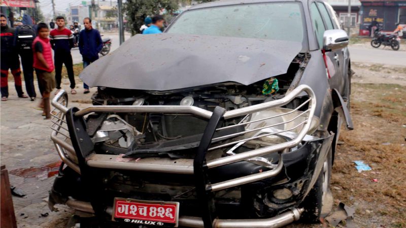 वडाध्यक्षको गाडीमा बम विष्फोट