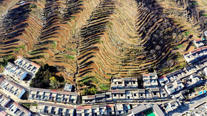 SHIJIAZHUANG-- Aerial photo taken on Nov. 13, 2019 shows the scenery of Wangjinzhuang terraced fields in Shexian County, Handan, north China's Hebei Province. Xinhua/RSS.