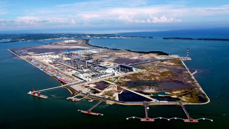 (191105) -- BANDAR SERI BEGAWAN, Nov. 5, 2019 (Xinhua) -- Aerial photo taken on Nov. 3, 2019 shows the Hengyi Industries Sdn Bhd in Brunei. With successfully producing gasoline, diesel, aviation fuel, benzene and other products, Hengyi Industries Sdn Bhd, a joint petrochemical venture between China and Brunei, enters full operation stage on Sunday. 
TO GO WITH "China-Brunei joint venture enters full-scale operation stage" (Xinhua)