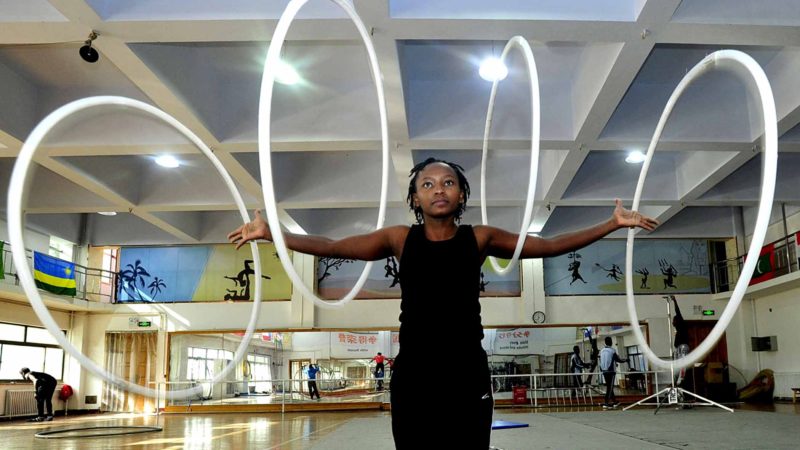 (191119) -- BEIJING, Nov. 19, 2019 (Xinhua) -- A student from Kenya practises at Wuqiao Acrobatic Art School in Wuqiao County of Cangzhou, north China's Hebei Province, Nov. 18, 2019. (Xinhua/Zhu Xudong)
