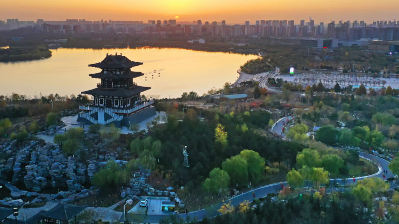 Aerial photo taken on Nov. 11, 2019 shows a view of the early winter scenery of Nanhu scenic spot in Tangshan City, north China's Hebei Province. The Nanhu scenic spot used to be a deserted area due to coal exploitation. Over years of management, the spot has been serving as the "green lung" of Tangshan. Xinhua/RSS