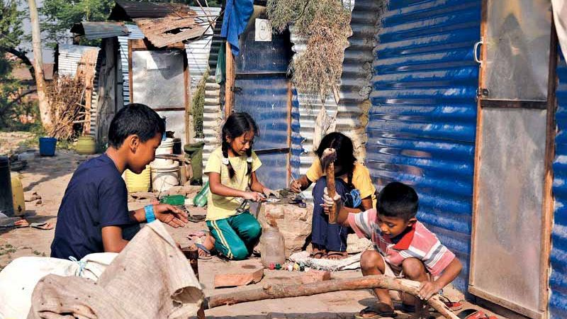वाग्मतीको थापाथली किनार सुकुम्बासीका नाममा अतिक्रमण