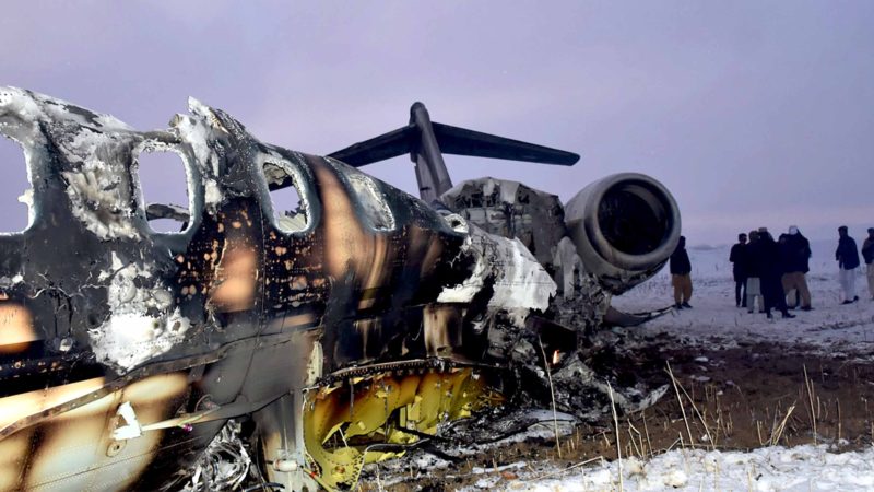 (200127) -- GHAZNI (AFGHANISTAN), Jan. 27, 2020 (Xinhua) -- Photo taken on Jan. 27, 2020 shows the wreckage of the crashed plane in Deh Yak district of Ghazni province, Afghanistan. The Afghan Taliban claimed Monday that its fighters shot down a U.S. forces' aircraft in eastern Ghazni province. The U.S. military said on Monday that it is monitoring the situation following reports of a U.S. aircraft crash in Afghanistan. (Photo by Saifullah/Xinhua)