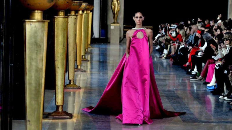  PARIS -- A model presents a creation of Stephane Rolland's Spring/Summer 2020 Haute Couture collections during Paris Fashion Week in Paris, France, on Jan. 21, 2020. (Photo by Piero Biasion/Xinhua)