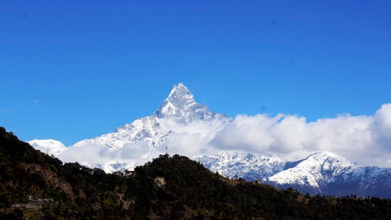  कास्कीको अन्नपूर्ण गाउँपालिका–१ नौडाँडाबाट देखिएको माछापुच्छ्रे हिमालको मनोरम दृश्य ।  तस्वीर : खेमराज गौतम  (रासस) 