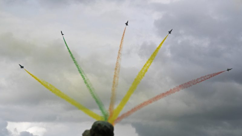  China's Bayi Aerobatic Team performs during the Singapore Airshow at Changi Exhibition Centre in Singapore, Feb. 11, 2020. Photo/RSS