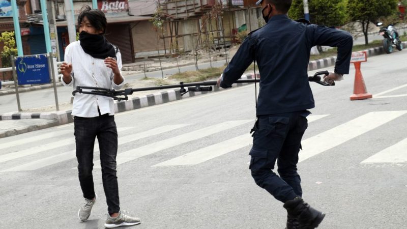 आदेश उल्लङ्घन गर्ने ६०० लाई ‘होल्ड’