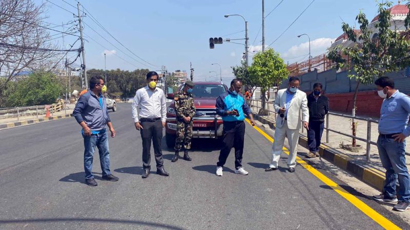 लकडाउनको सदुपयोग : काठमाडौँमा सडक मार्किङ