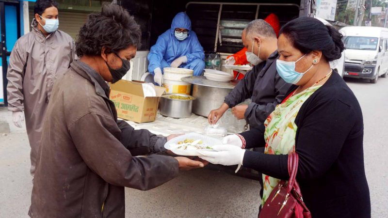 मजदूरहरुको दुखेसो: रोगभन्दा भोक सहन गाह्रो