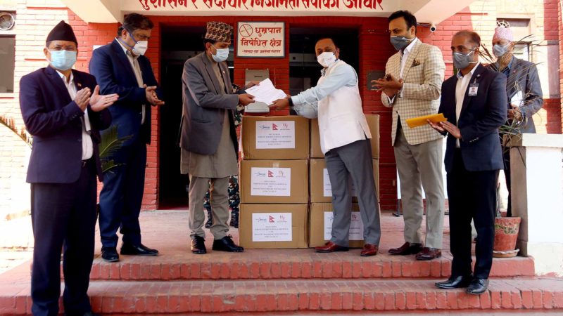 कोरोना विरुद्धको अभियानमा निजी क्षेत्रको सहयोग आवश्यक छ : मन्त्री ढकाल
