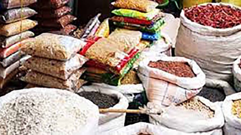 ‘लकडाउन’  जारीरहेसँगै बढ्न थाल्यो खाद्यान्नको मूल्य