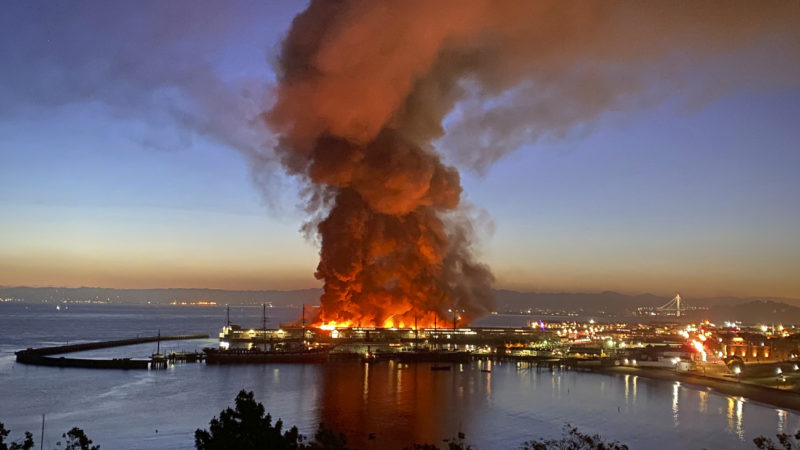 In this photo provided by Dan Whaley, @dwhly, a warehouse fire burns in San Francisco early Saturday, May 23, 2020. A huge fire that tore through a warehouse on San Francisco's Fisherman's Wharf destroyed fishing gear used to deliver about two-thirds of the city's fresh seafood, threatening to disrupt the upcoming Dungeness crab season, local fishermen said Sunday, The fire erupted before dawn Saturday and wiped out the warehouse the size of a football field near the end of Pier 45. (Photo/RSS)