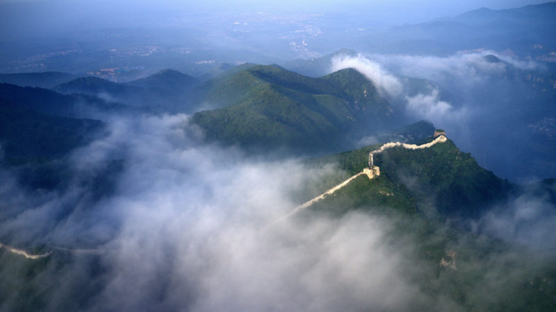 Aerial photo taken on June 11, 2020 shows sea of clouds at the Lengkou Great Wall in Qian'an City, north China's Hebei Province. (Xinhua/RSS)