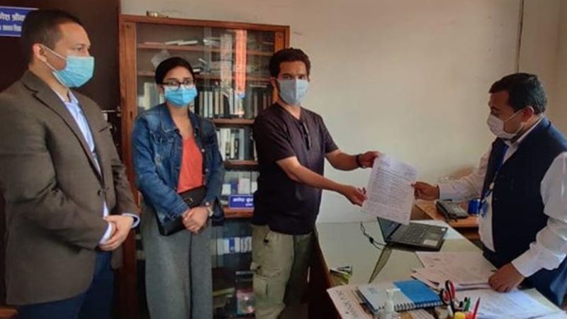 स्वास्थ्यमन्त्री भानुभक्त ढकालसहित मन्त्रालयका अधिकारीविरुद्ध अख्तियारमा उजुरी