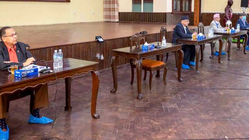 दुई अध्यक्षबीचको पदीय झगडाले जनतामाझ हामी मुख देखाउन लायक भएनौं