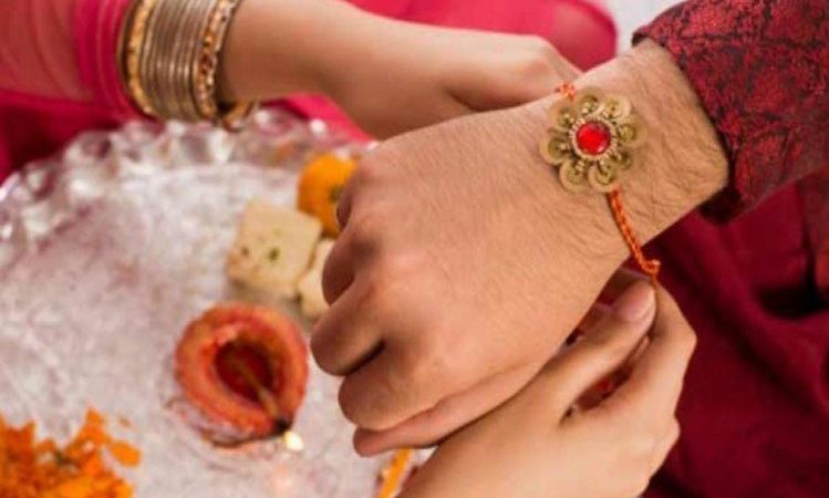 कोरोनाको कहरले खोस्यो मिथिलामा राखीको रौनक