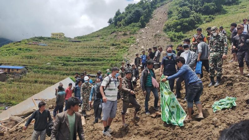 बाढीपहिराको जोखिमले रातभर जाग्राम