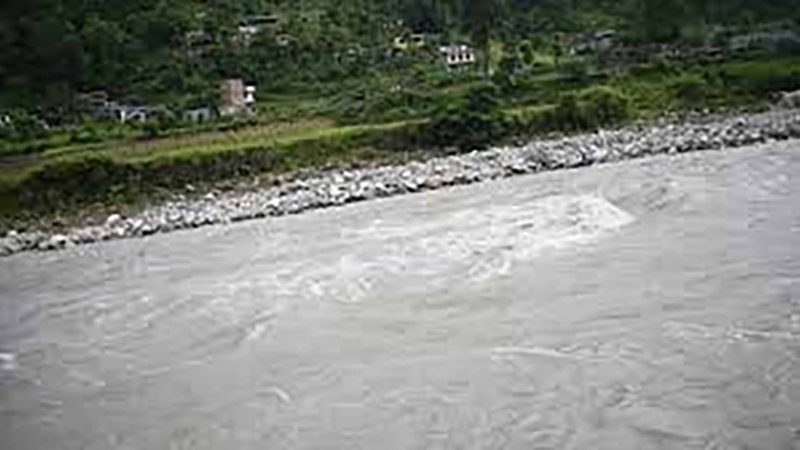 खोला तार्दै, हजार तिर्दै