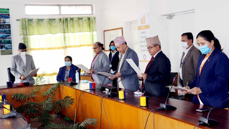 राष्ट्रियसभाका चारै समितिका सभापतिद्वारा शपथ