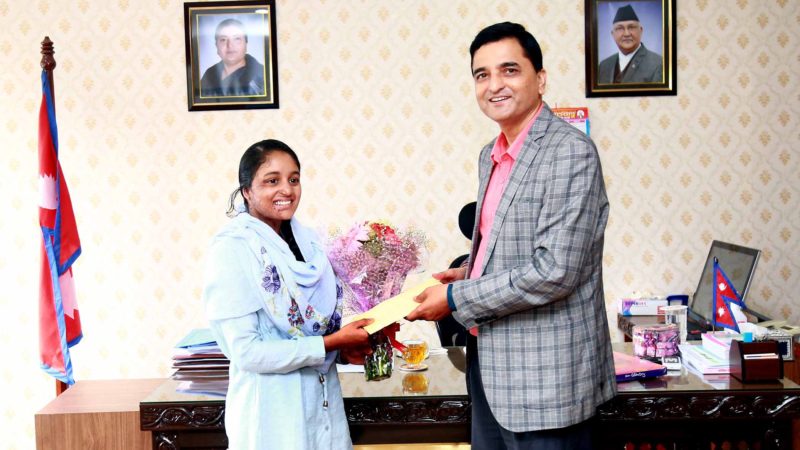 तेजाब पीडितलाई आर्थिक सहयोग
