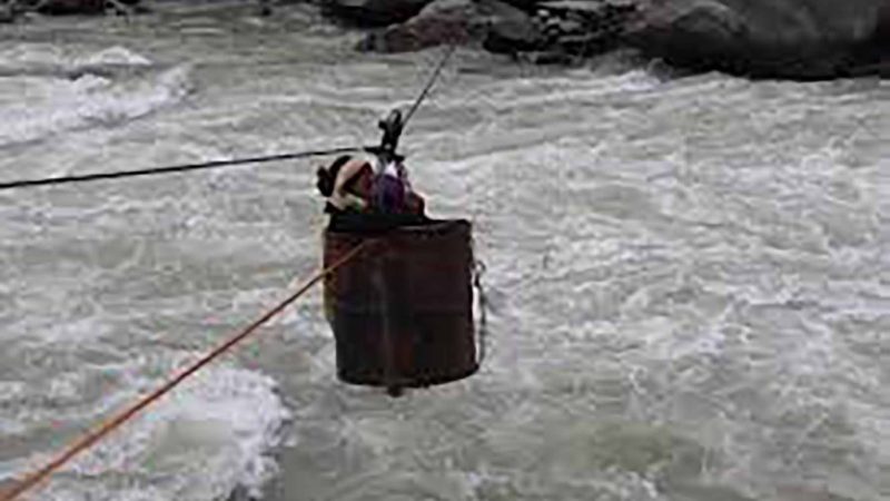 तुइनको सहारामा वर्षौँदेखि वारपार