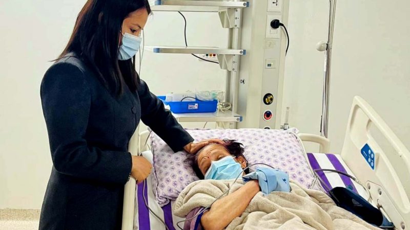 प्रचण्ड पत्नी सीता अस्पताल भर्ना