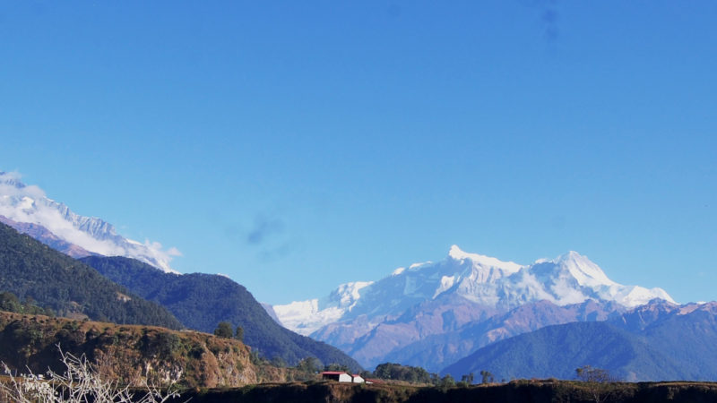 पोखरा महानगरपालिका–२५ को मर्दीपुलबाट देखिएको सुन्दर अन्नपूर्ण हिम शृङ्खला । 