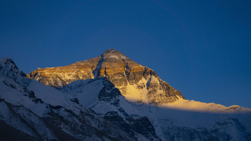 File photo taken on May 16, 2020 shows the scenery of Mount Qomolangma at sunset. The new height of Mount Qomolangma, the world's highest peak, is 8,848.86 meters, China and Nepal jointly announced on Tuesday. (Xinhua/RSS)