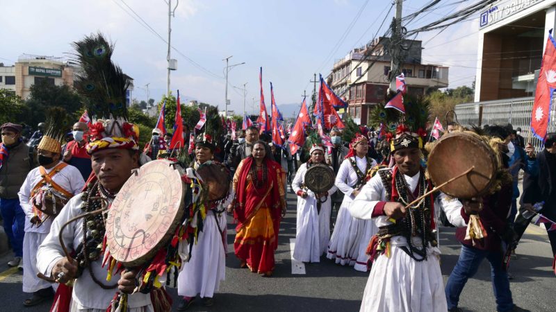 राजसंस्था र हिन्दू राष्ट्रको माग गर्दै काठमाडौंमा प्रदर्शन (हेरौं तस्विरमा)