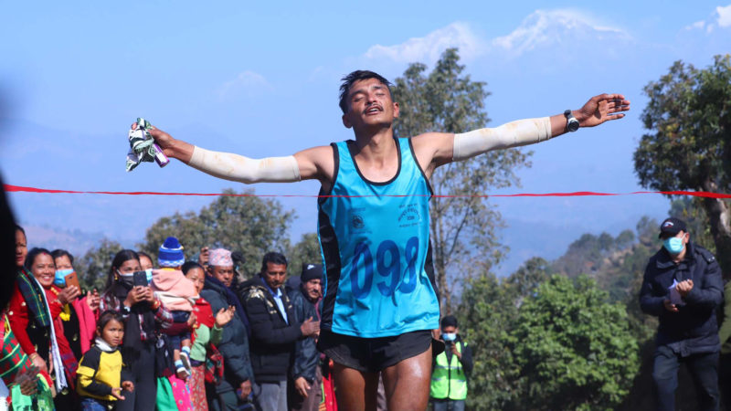व्यास अल्ट्रा म्याराथनको उपाधि सेनाका महतरालाई