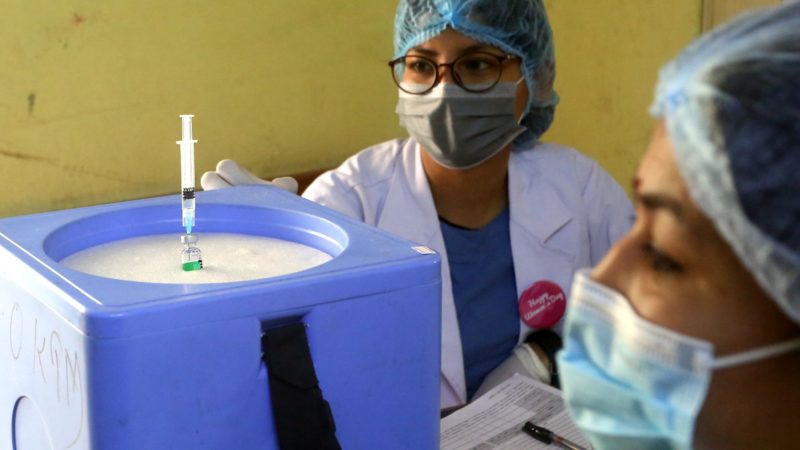 कोरोना भाइरसविरुद्ध दोस्रो चरणको खोप  तत्कालका लागि स्थगित