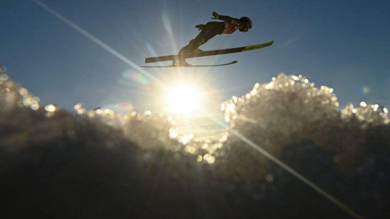  Austria's Chiara Hoelzl soars through the air during the Women's Hill Individual qualification at the jumping hill stadium of the FIS Nordic World Ski Championships in Oberstdorf, southern Germany, on March 2, 2021. (Photo / RSS)