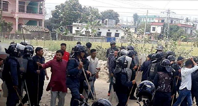 एमाले दुई खेमाका कार्यकर्ताबीच धनगढीमा हात हालाहाल